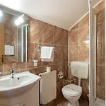Casa Din Noua Guest house