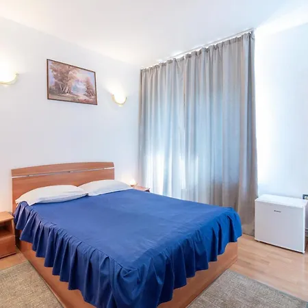 Pensjonat Casa Din Noua 3*