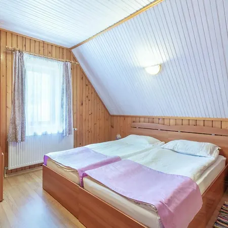 Casa Din Noua 3*