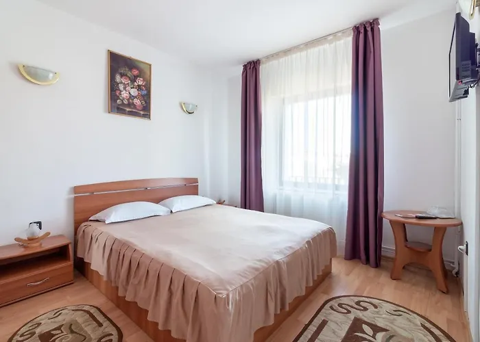 Casa Din Noua 3*